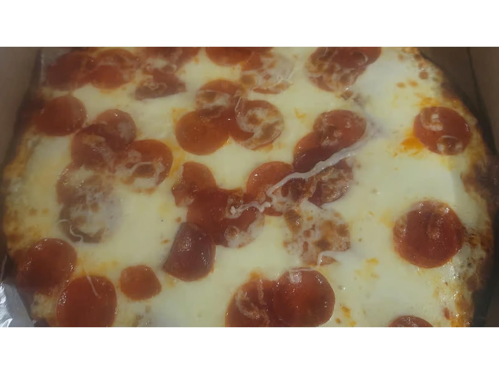 16" Pepperoni Overload.