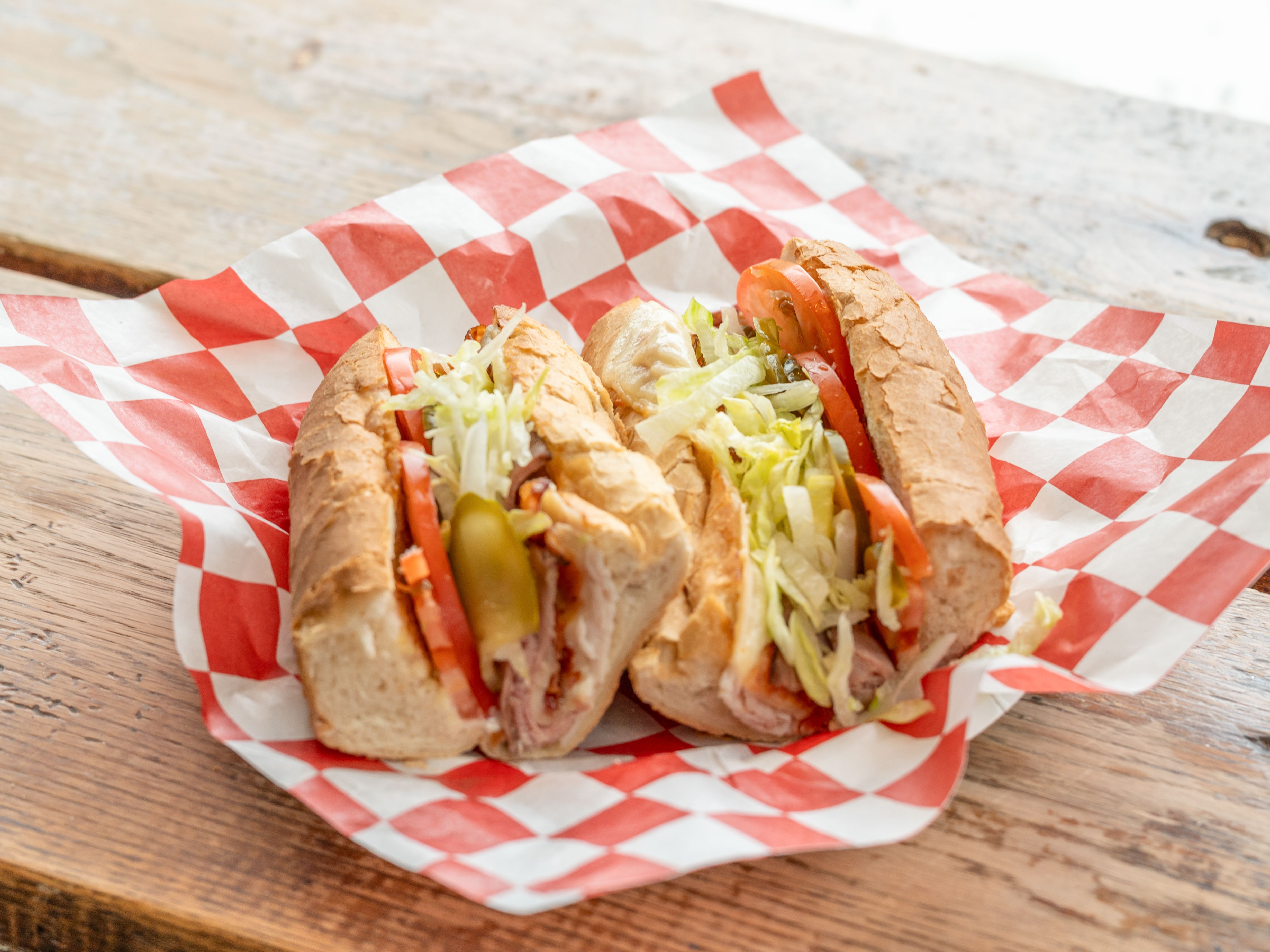 LG HOUSE SUB.