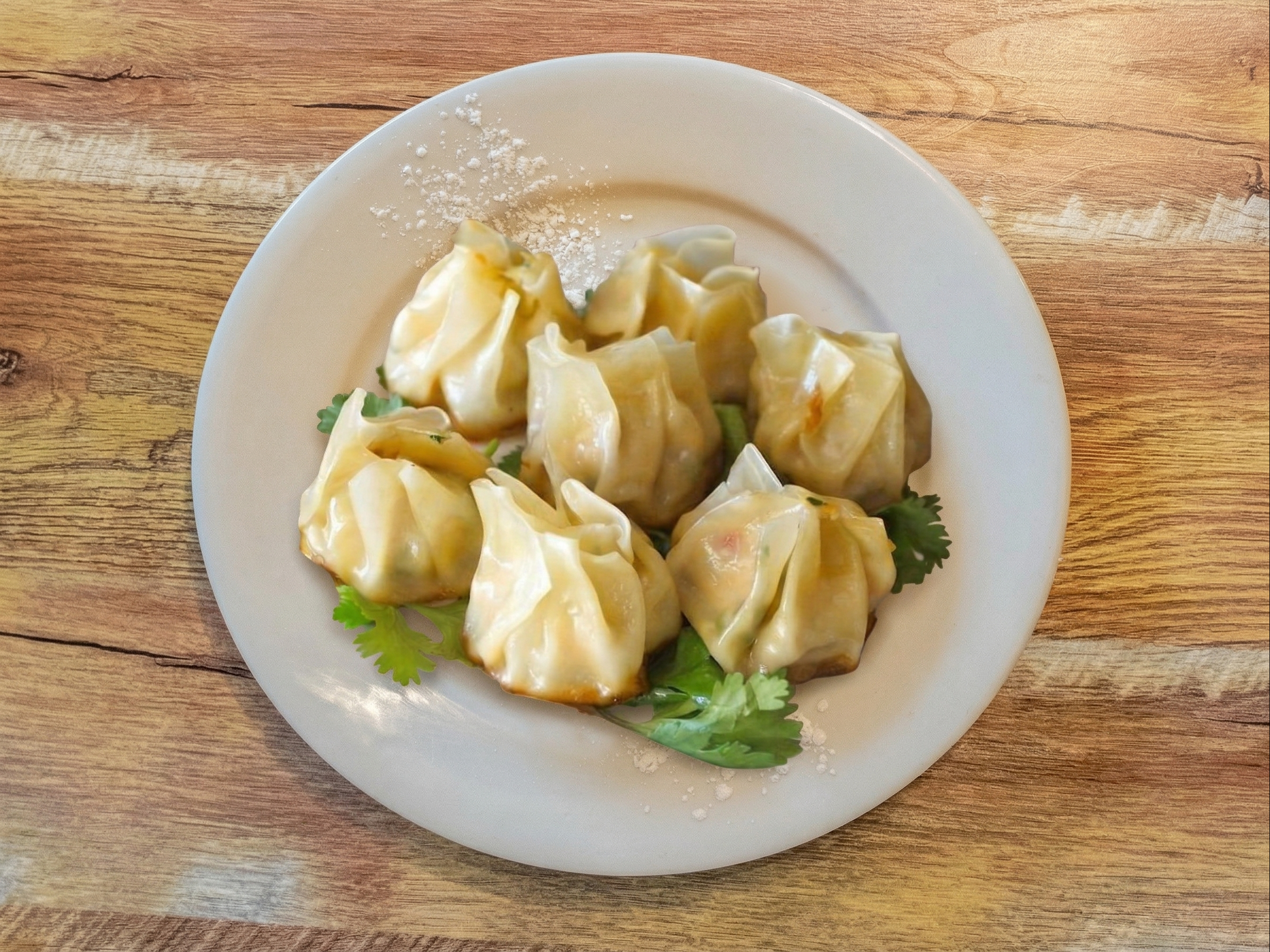 CHICKEN MOMOS