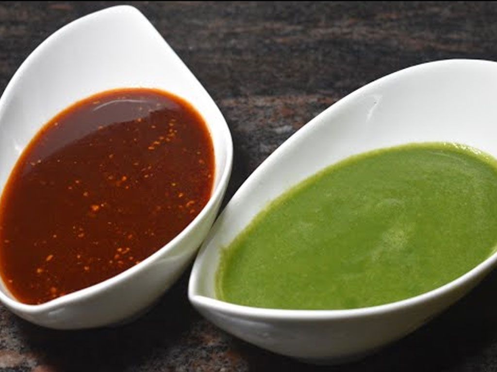 Mint / Tamarind Chutney.
