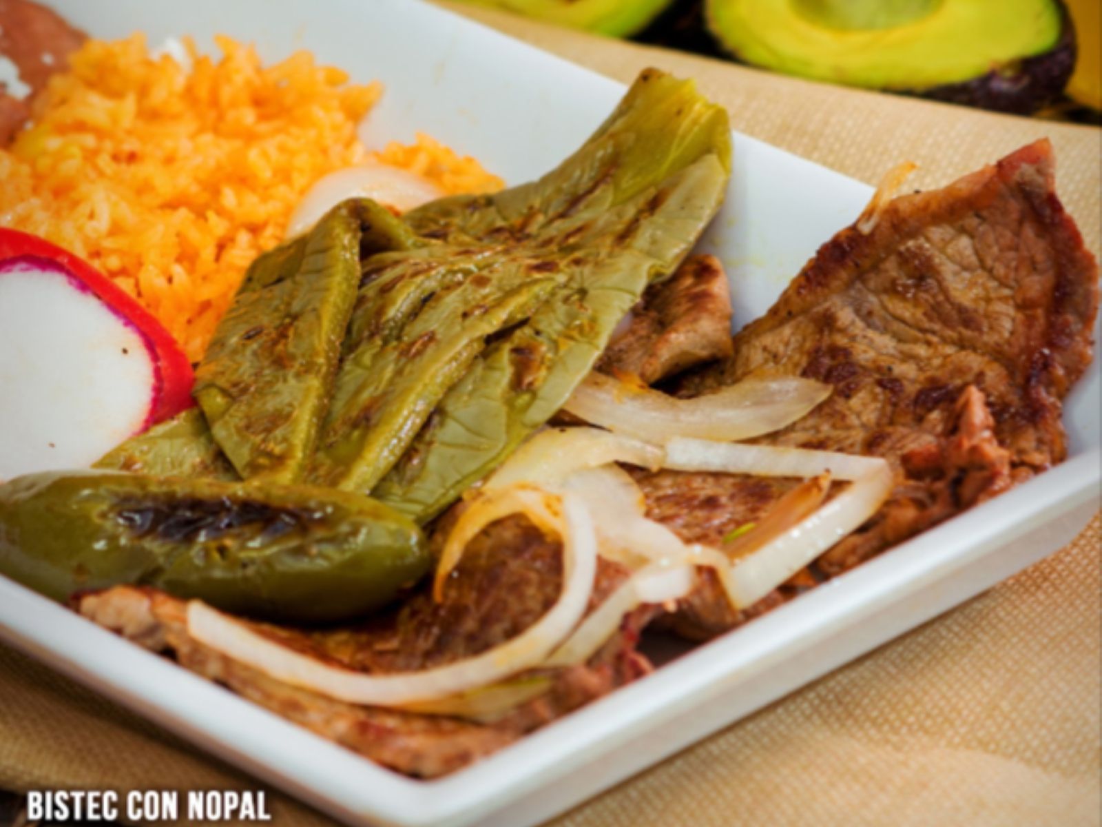 Plato Bistec Con Nopal.