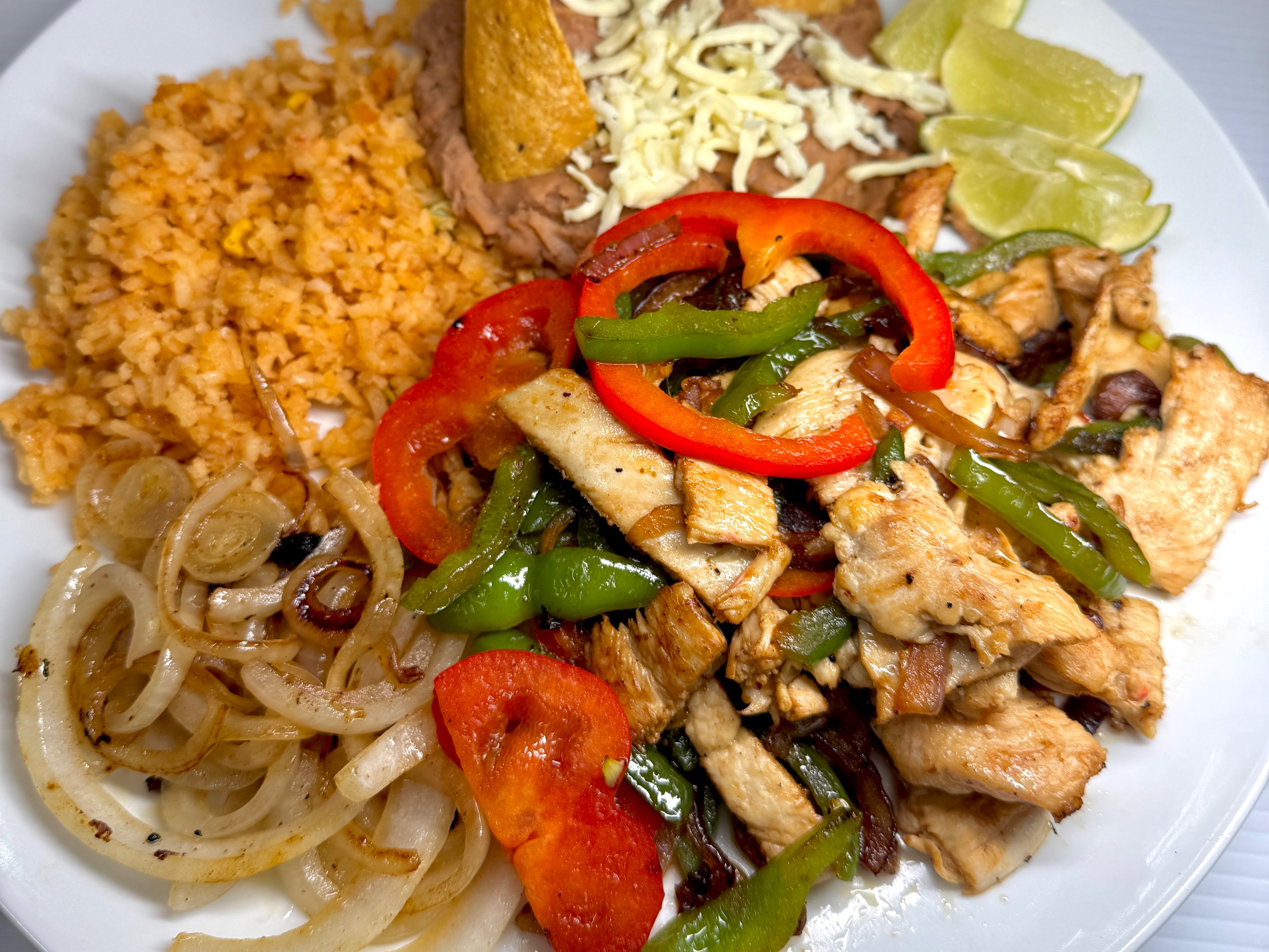 CHICKEN FAJITA DINNER