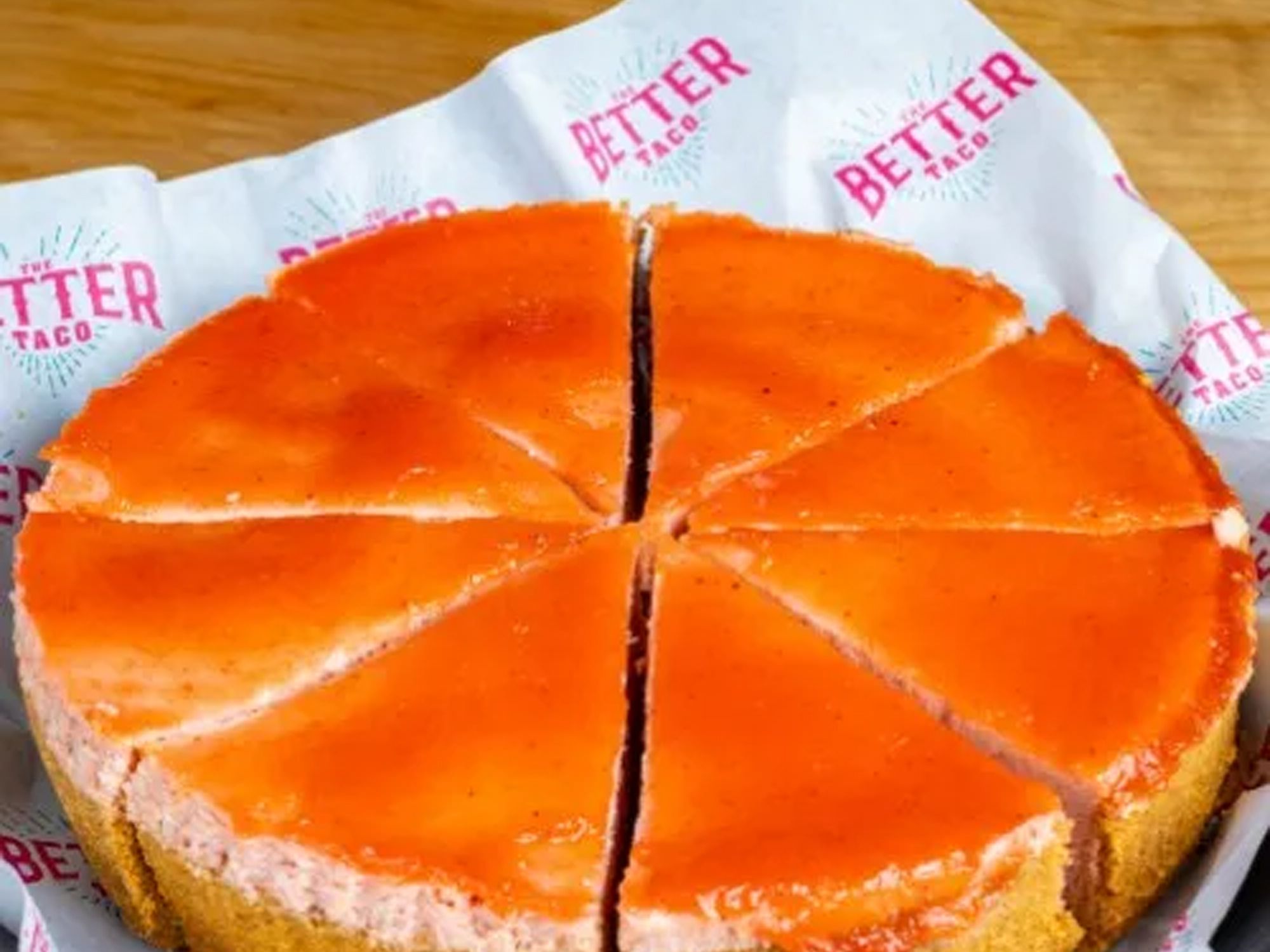 Whole Cheesecake Guava 8 Slices.