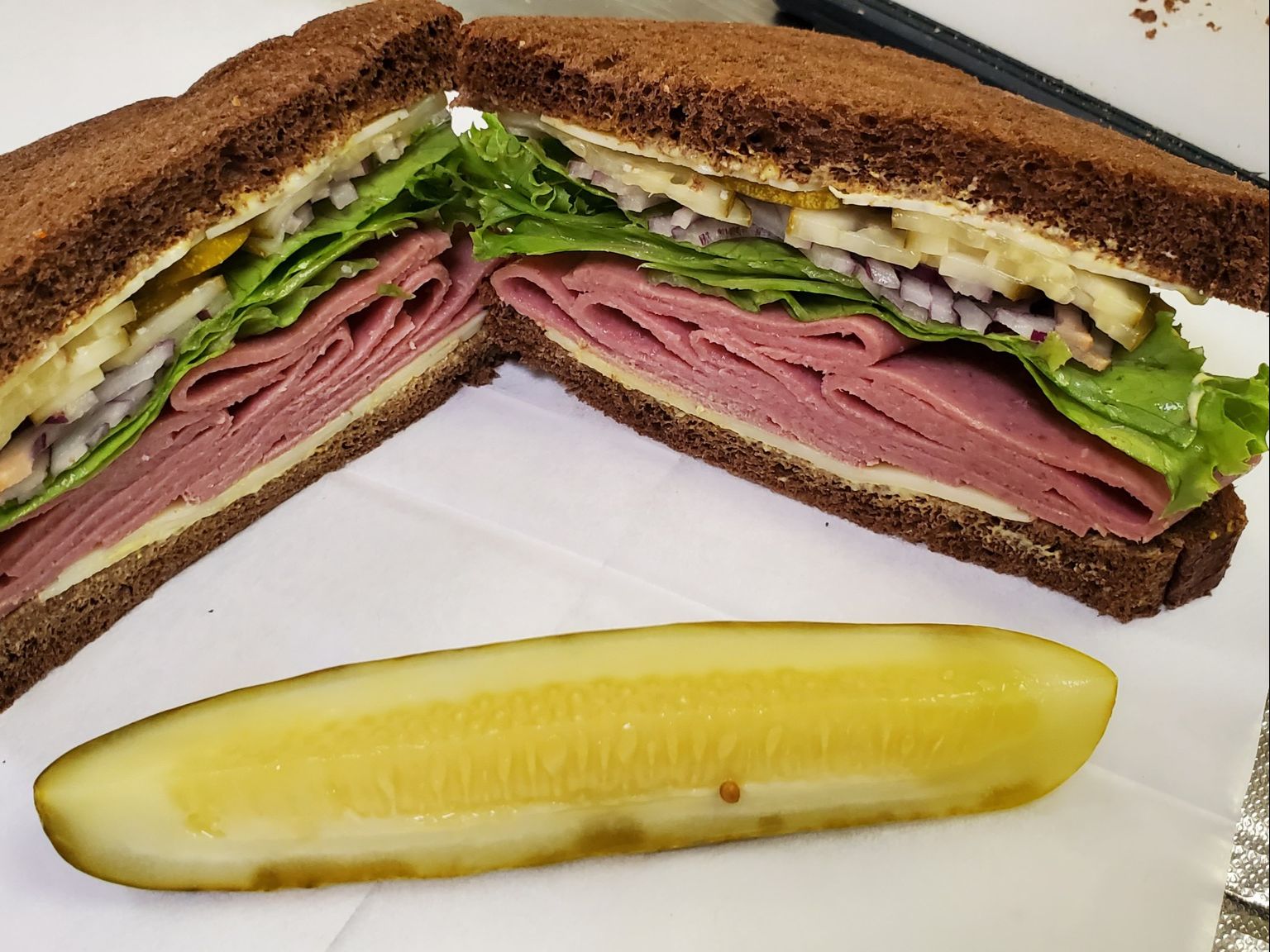 © Bologna & Cheese Cold Cut.