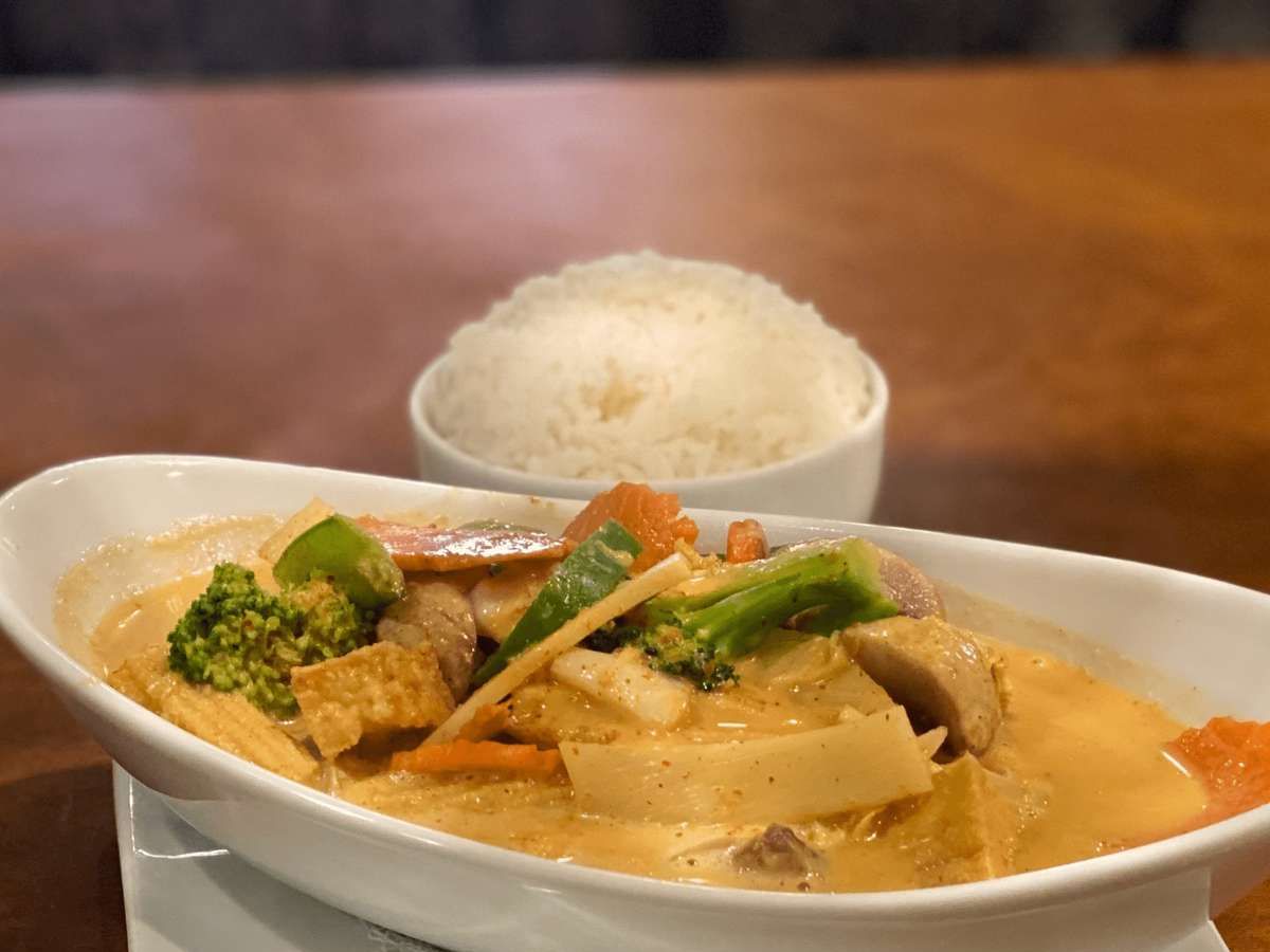 Delicious Curry Creations: Thai, Asian, and More