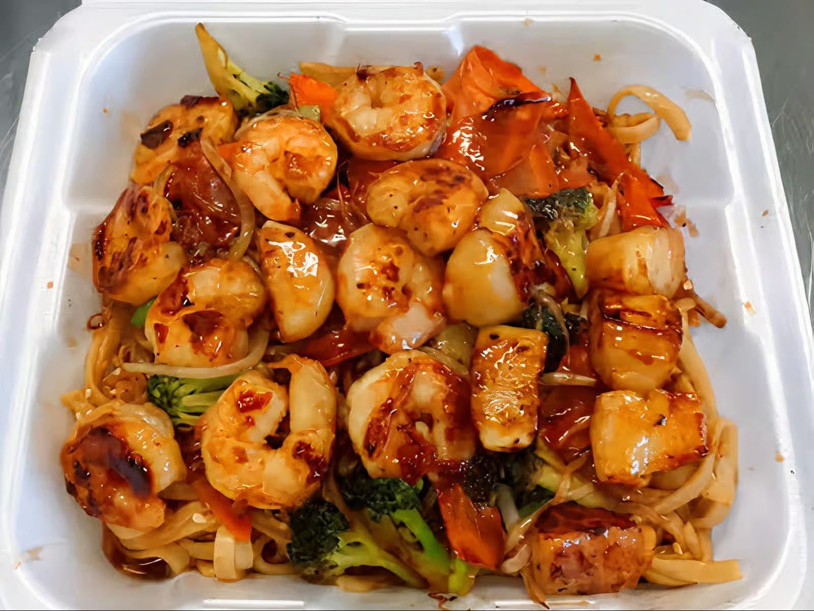 Noodle Shrimp & Scallop.
