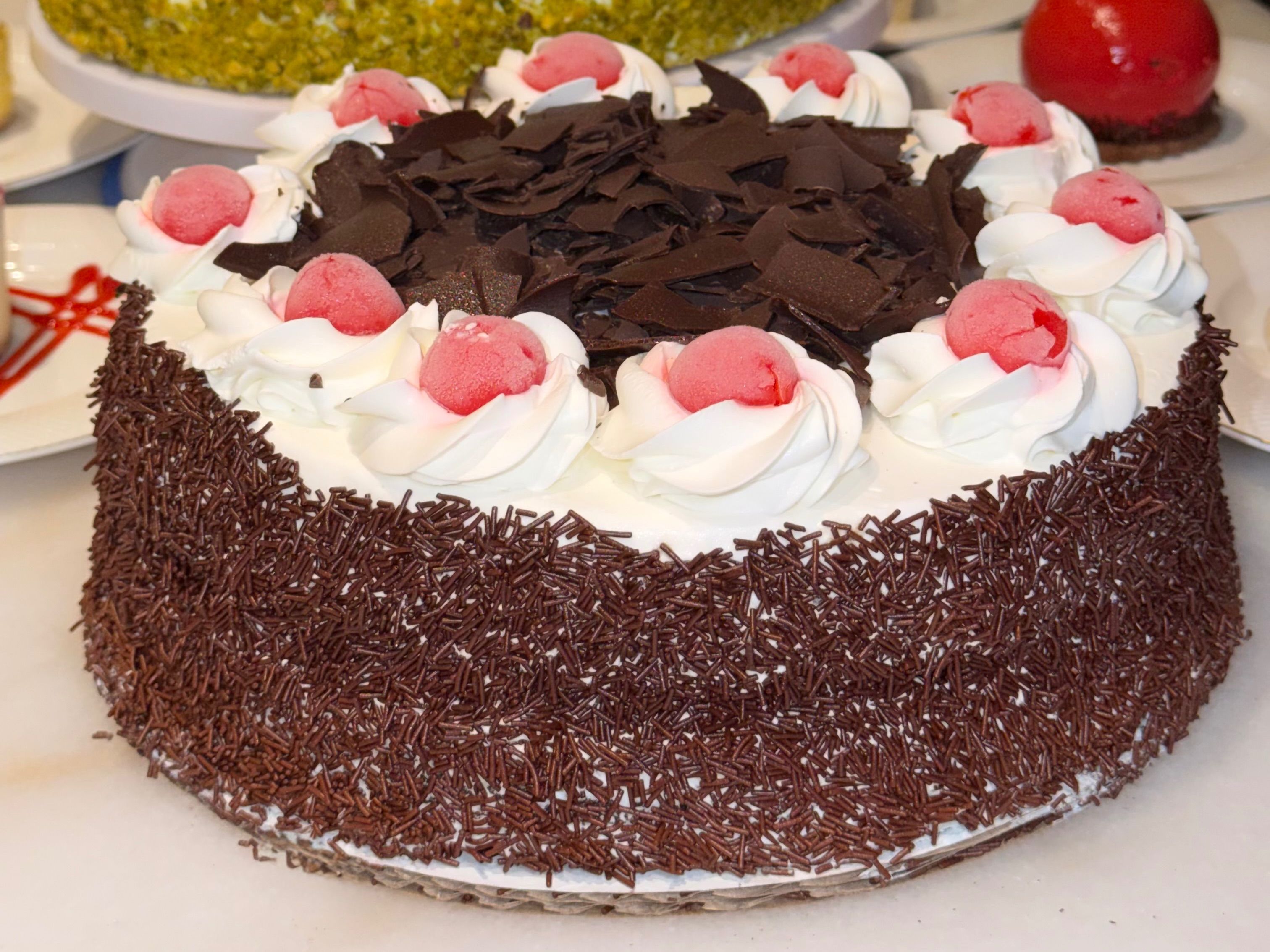 Black Forest Full Cake