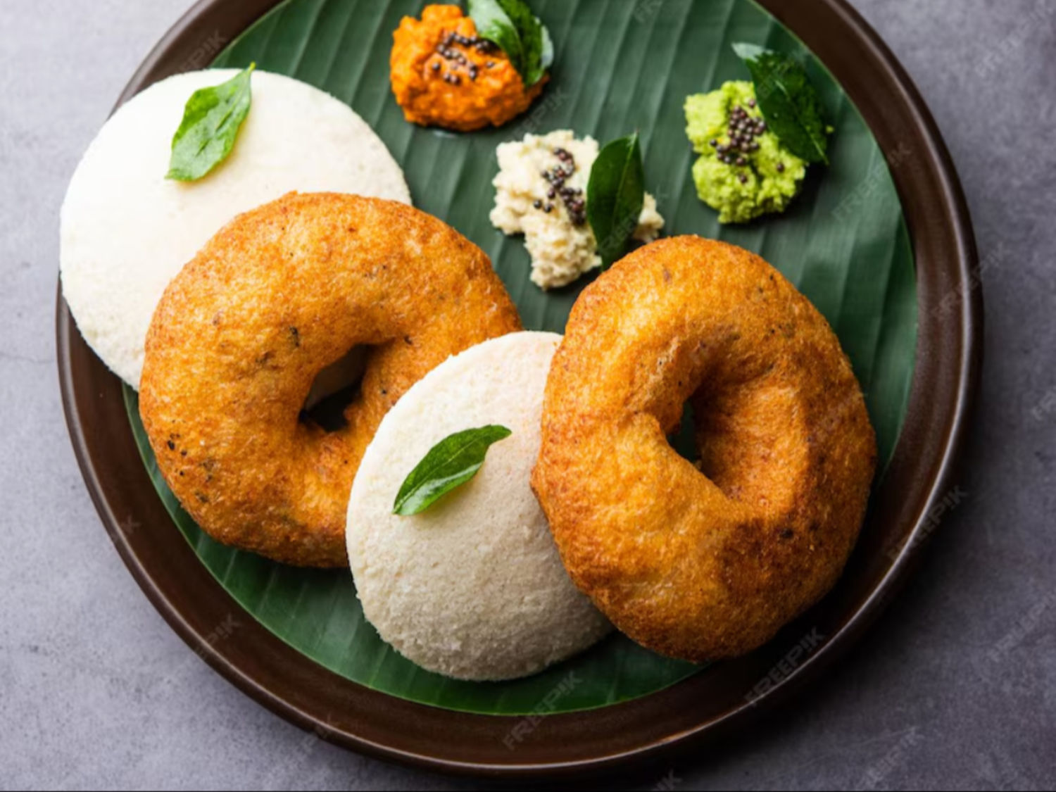 Image-Combo 1 : Idli (3 pcs) + Vada (2 pcs)