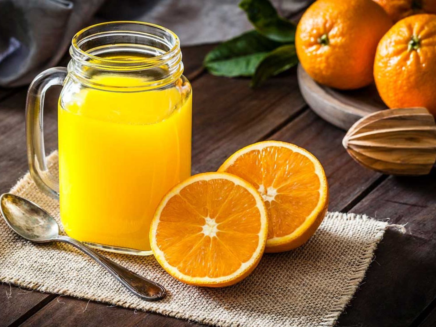 MEDIUM ORANGE JUICE.