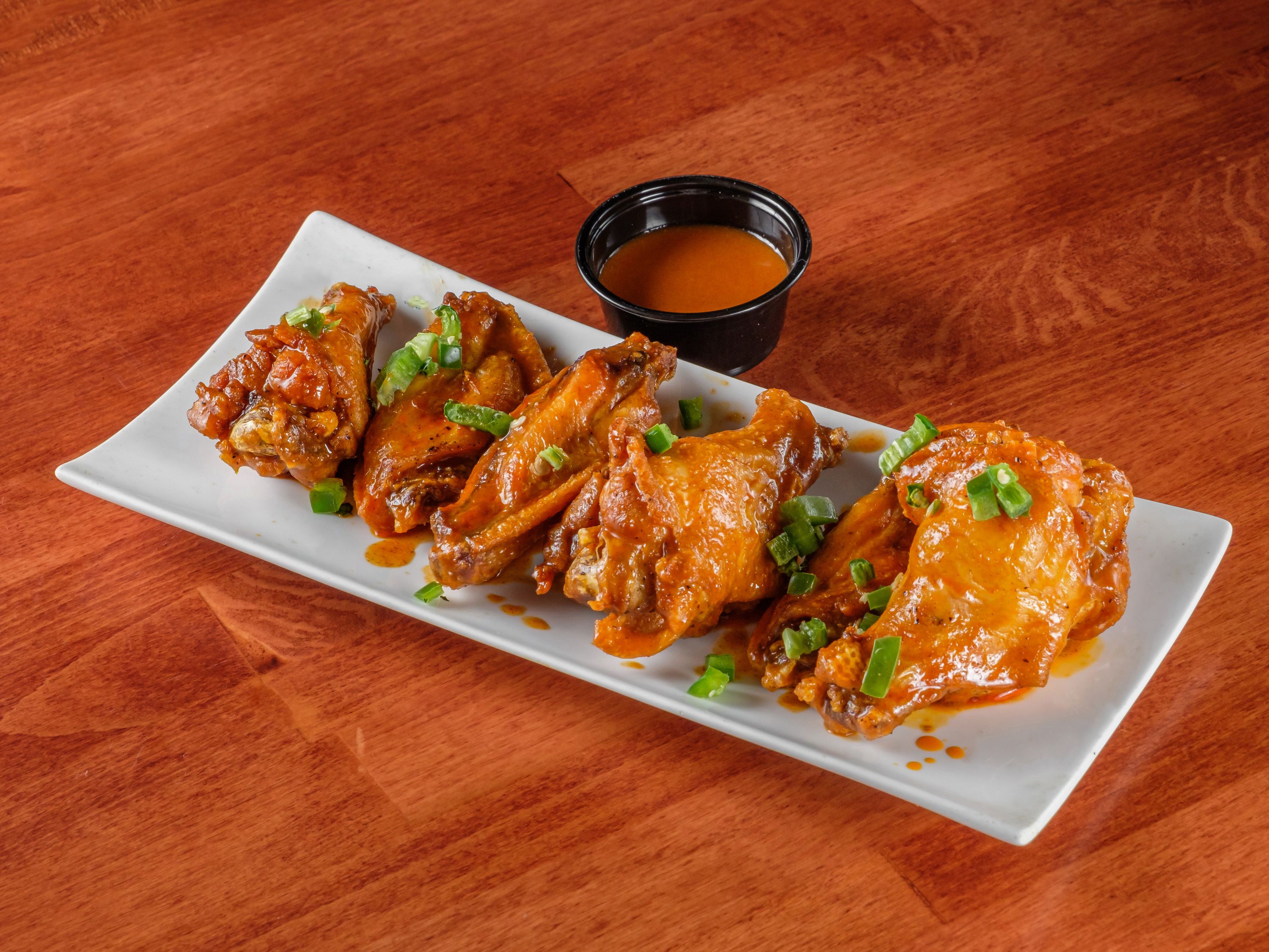 Hot Wings (6), Crispy Seasoned Fries..