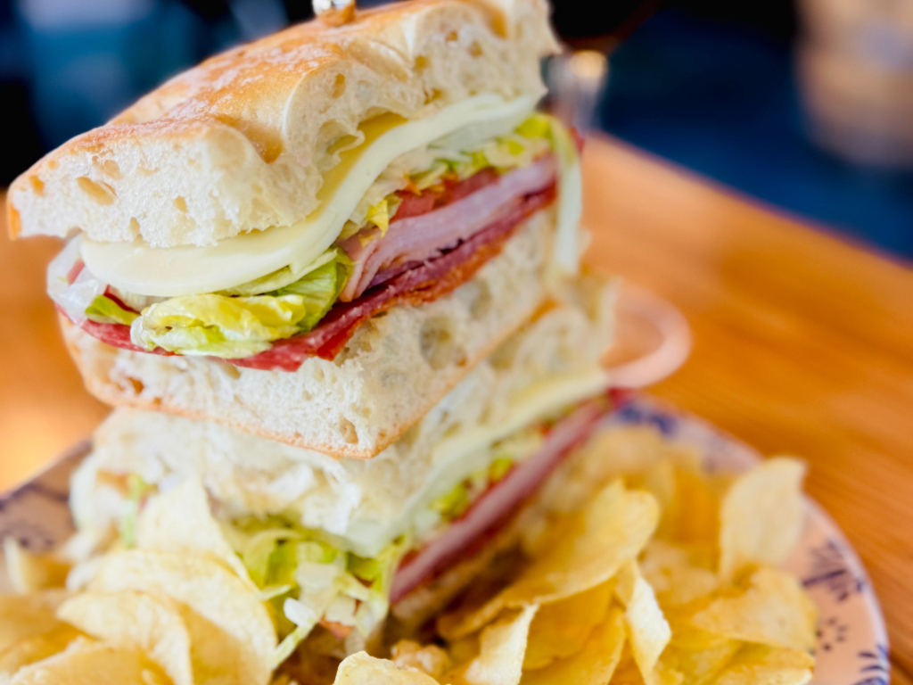 THE LAKESIDE ITALIAN.