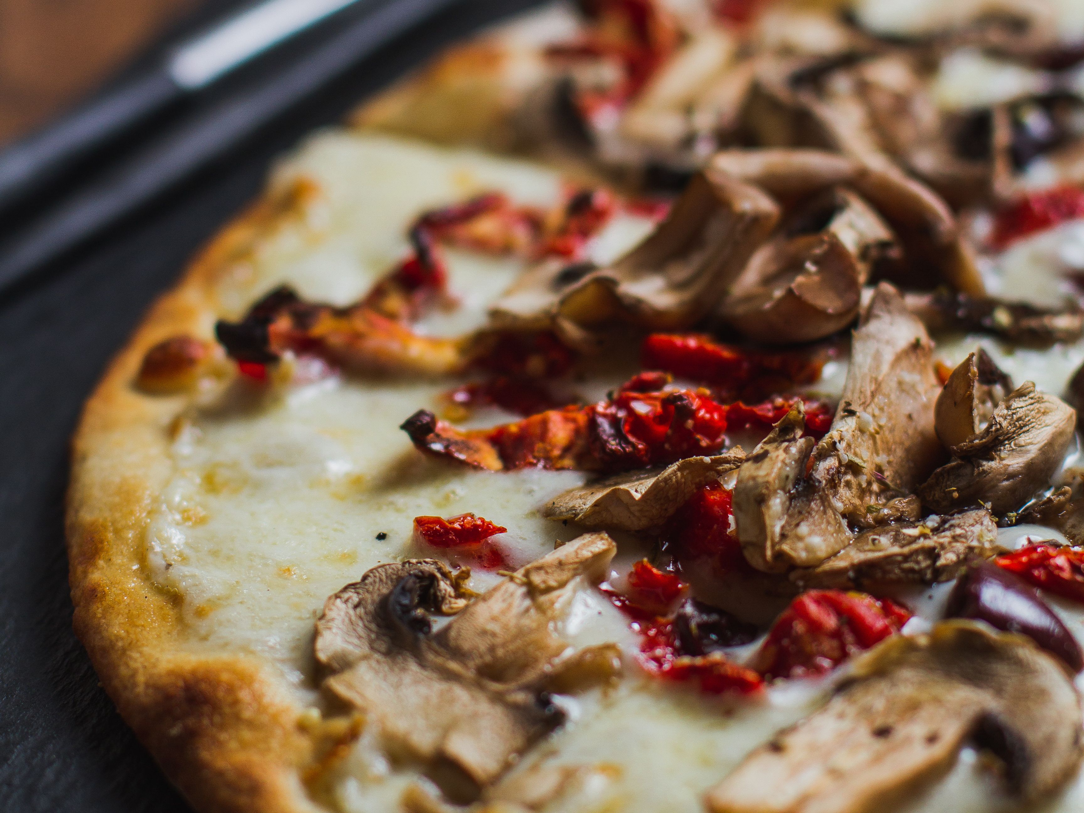 8" Allepumante Pizza.