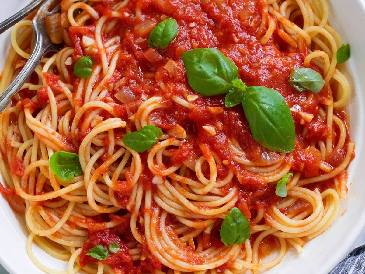 Pasta With Marinara Sauce.