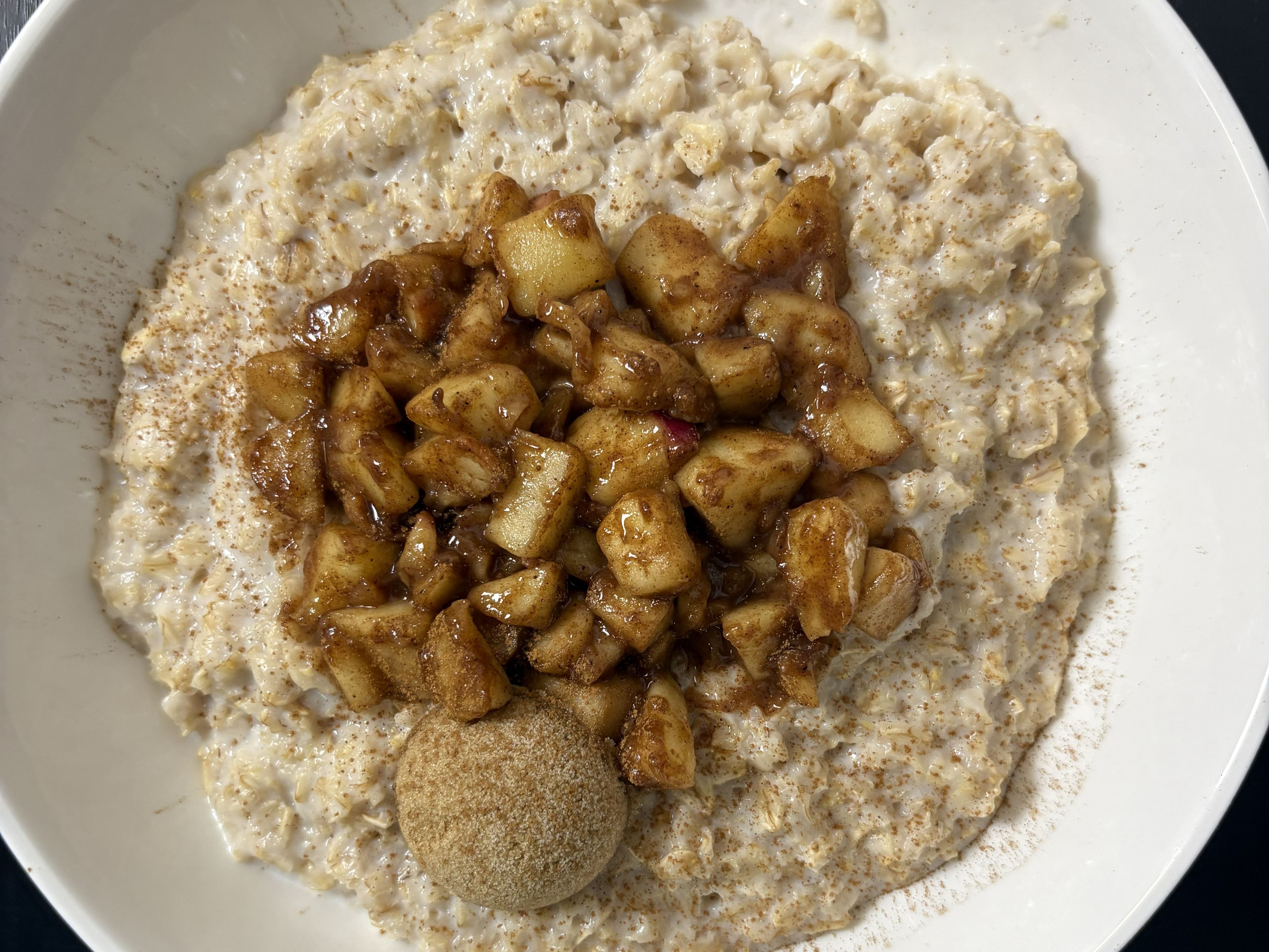 Oatmeal - Apple & Cinnamon.