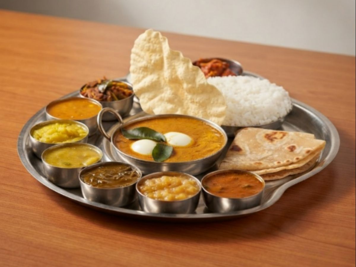 Anjappar Egg Thali.