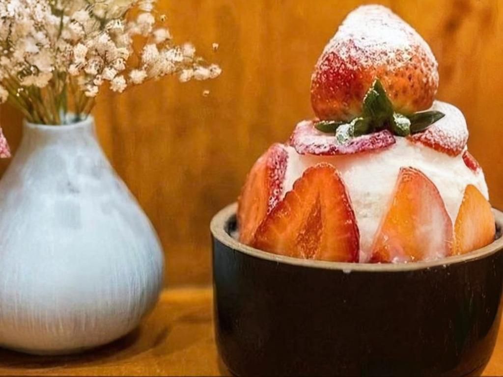 STRAWBERRY BINGSOO.