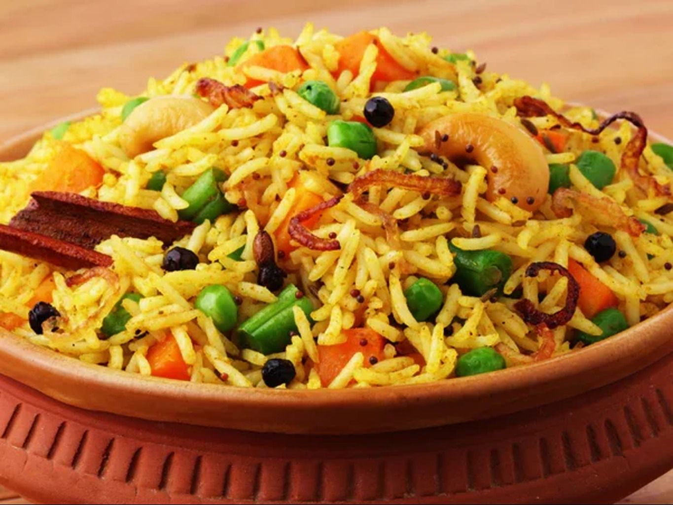Veg Dum Biryani - Family PK.