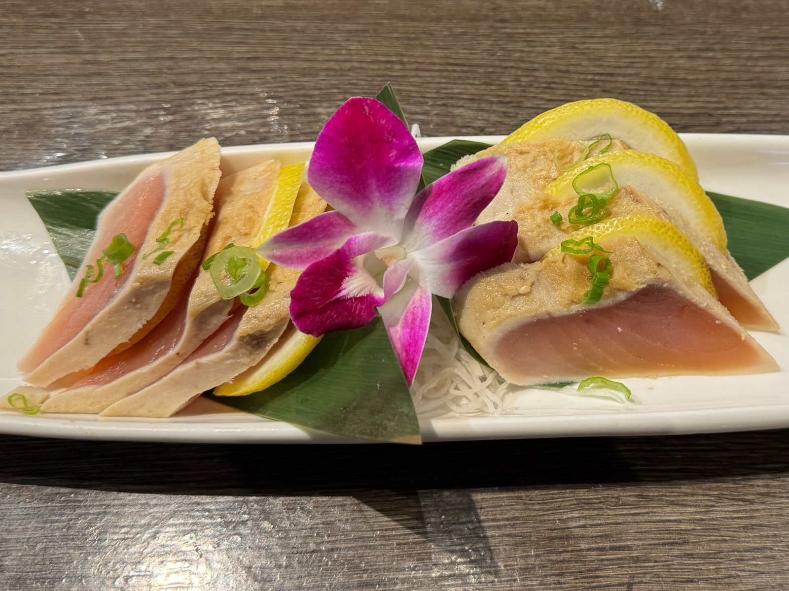 Garlic Maguro Sashimi.