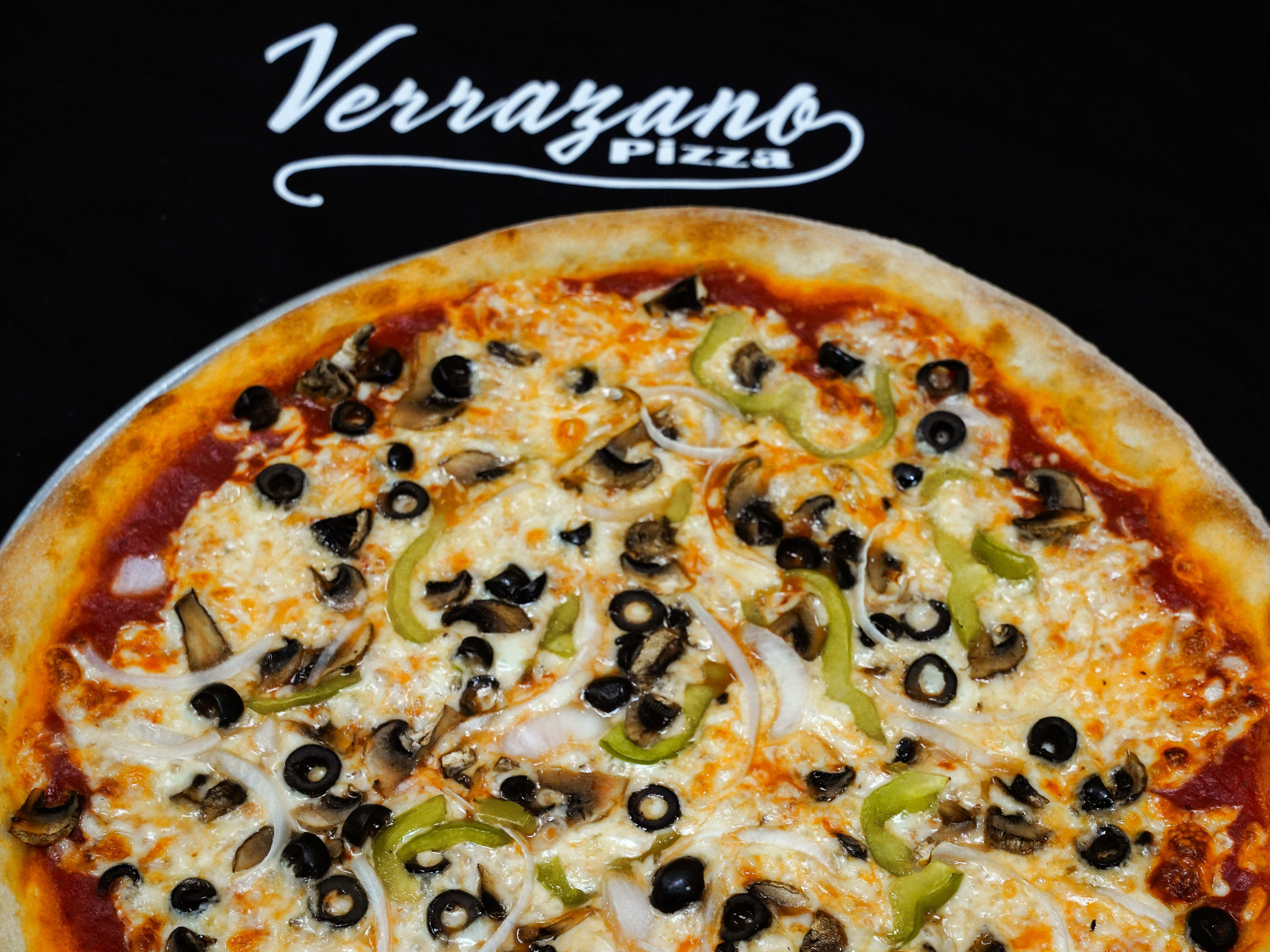 14" Veggie Pizza.