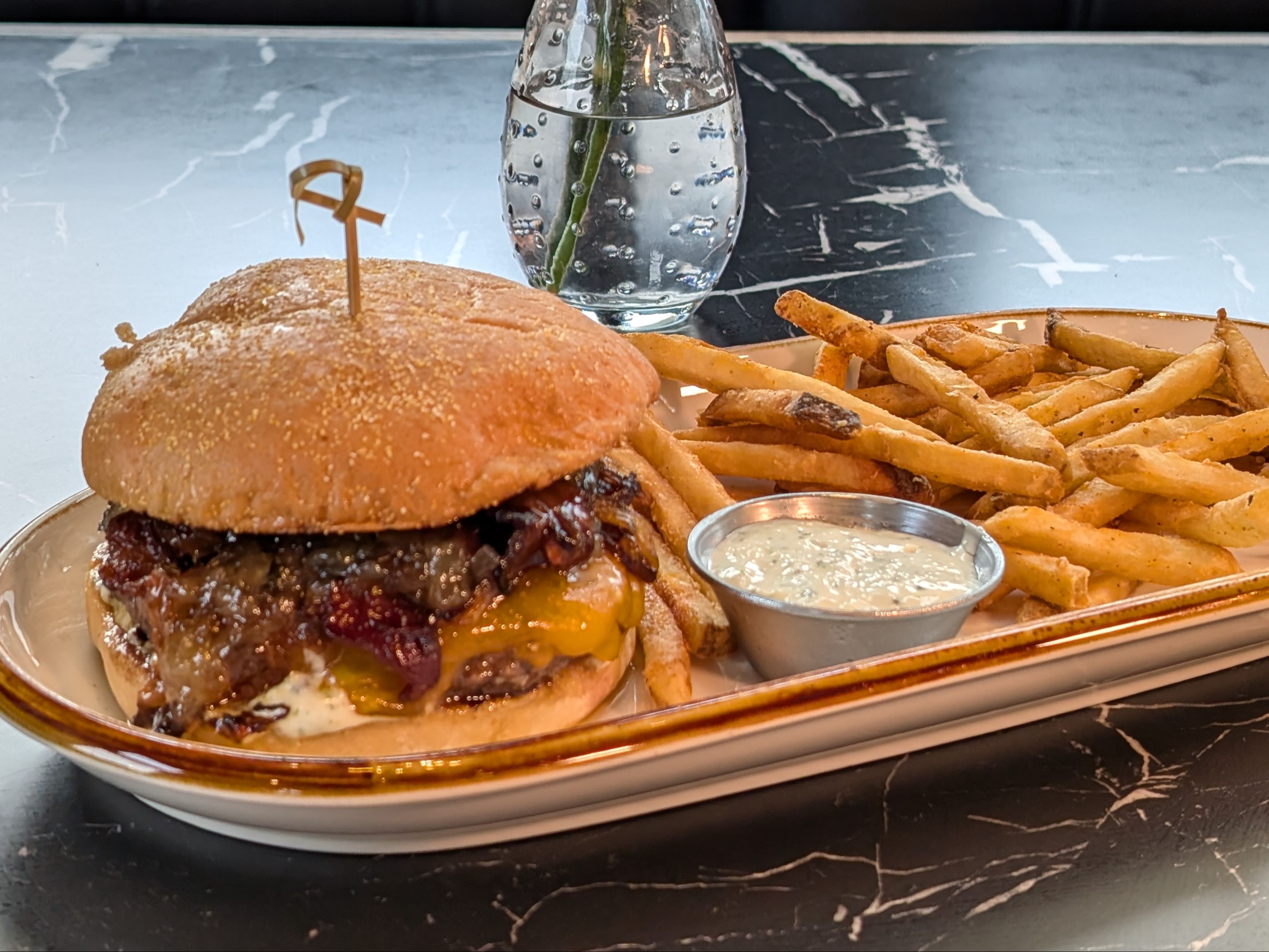 Le Gab Burger.
