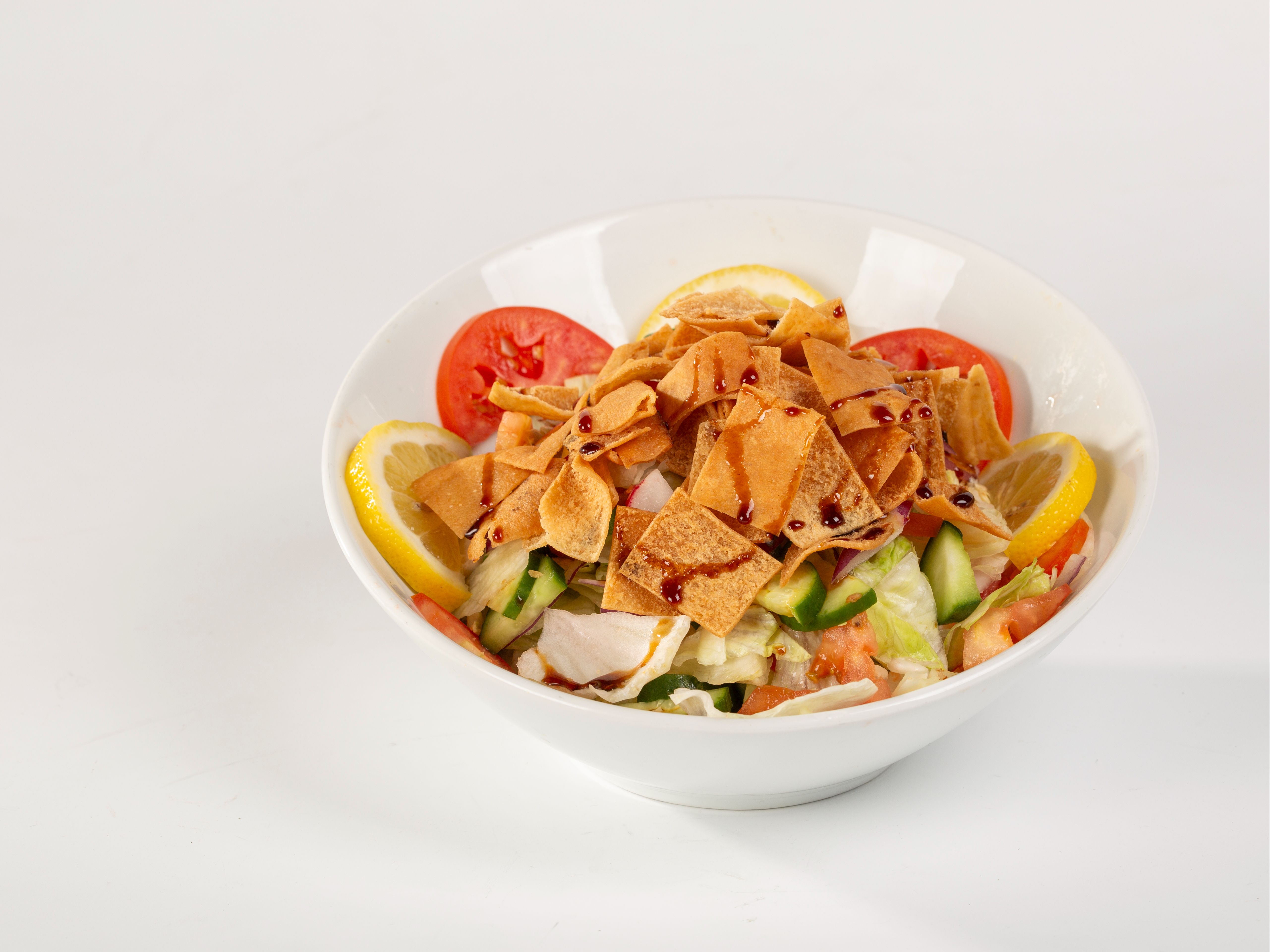 Fattoush Salad / سلطة فتوش.