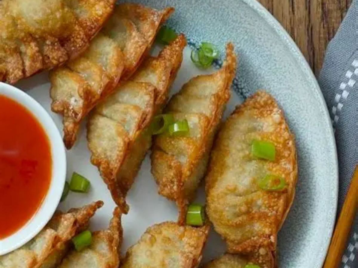 Fried Dumplings / Bánh bao chiên / 煎饺.
