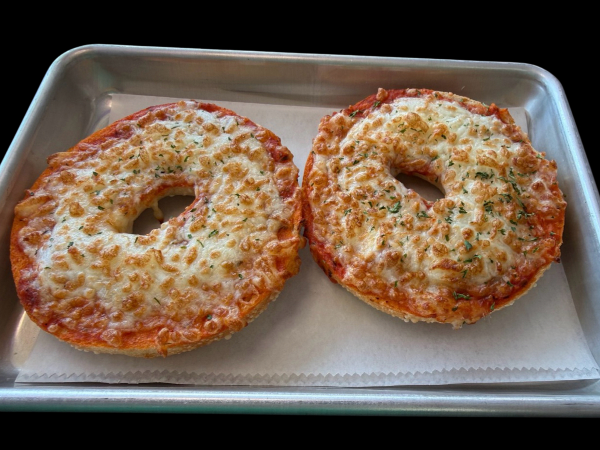 Pizza Bagel (Cheese).
