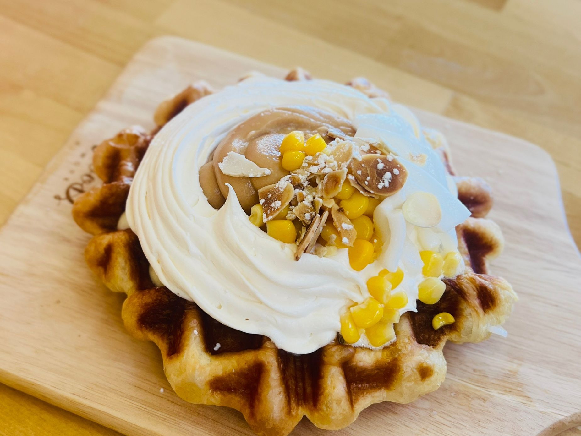 Croffle & Thai Tea Custard