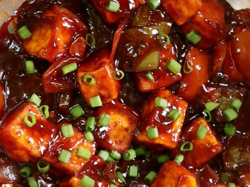 Chili Paneer (Gravy)  (Small  Tray- Serves 10-12 People).