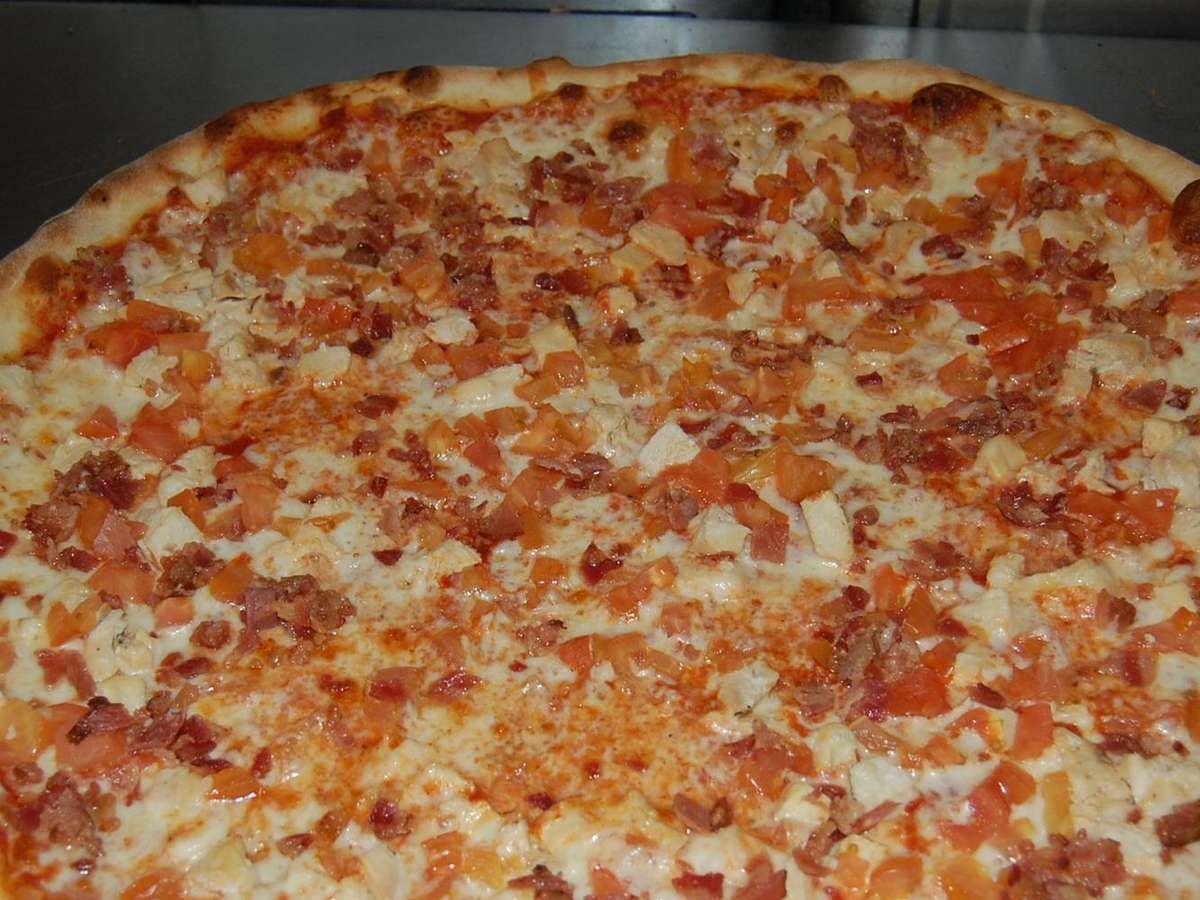 Chicken Bacon Tomato Ranch 18 Inch Pizza.