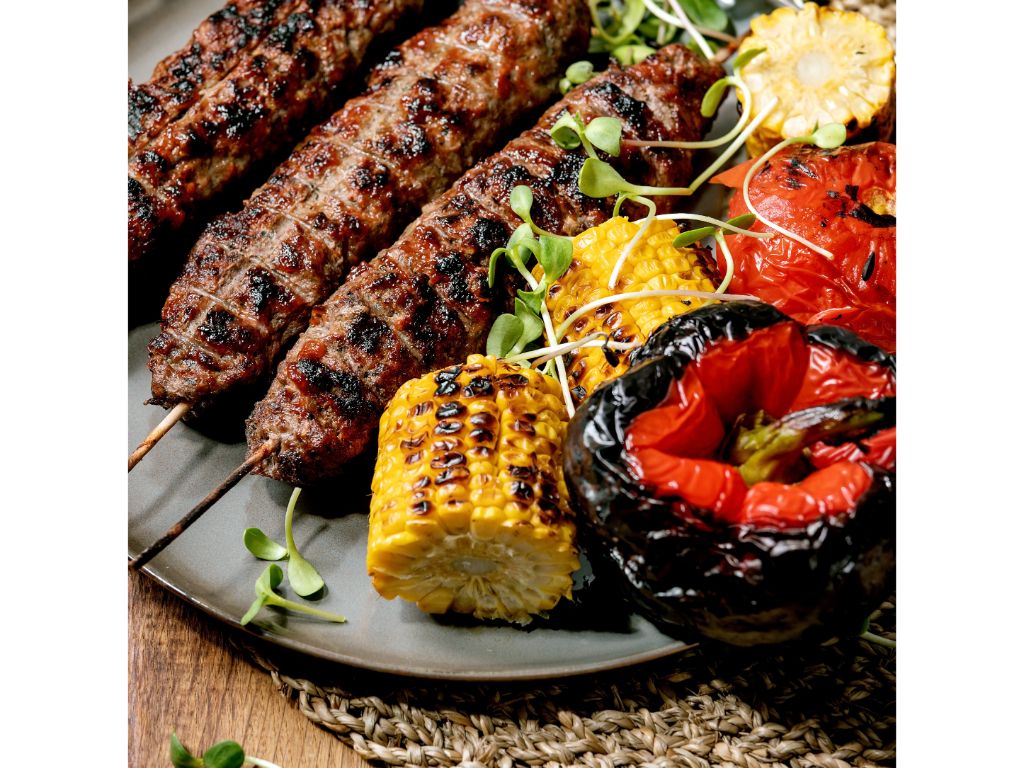 35.Family Mixed Kabob Platter(4)