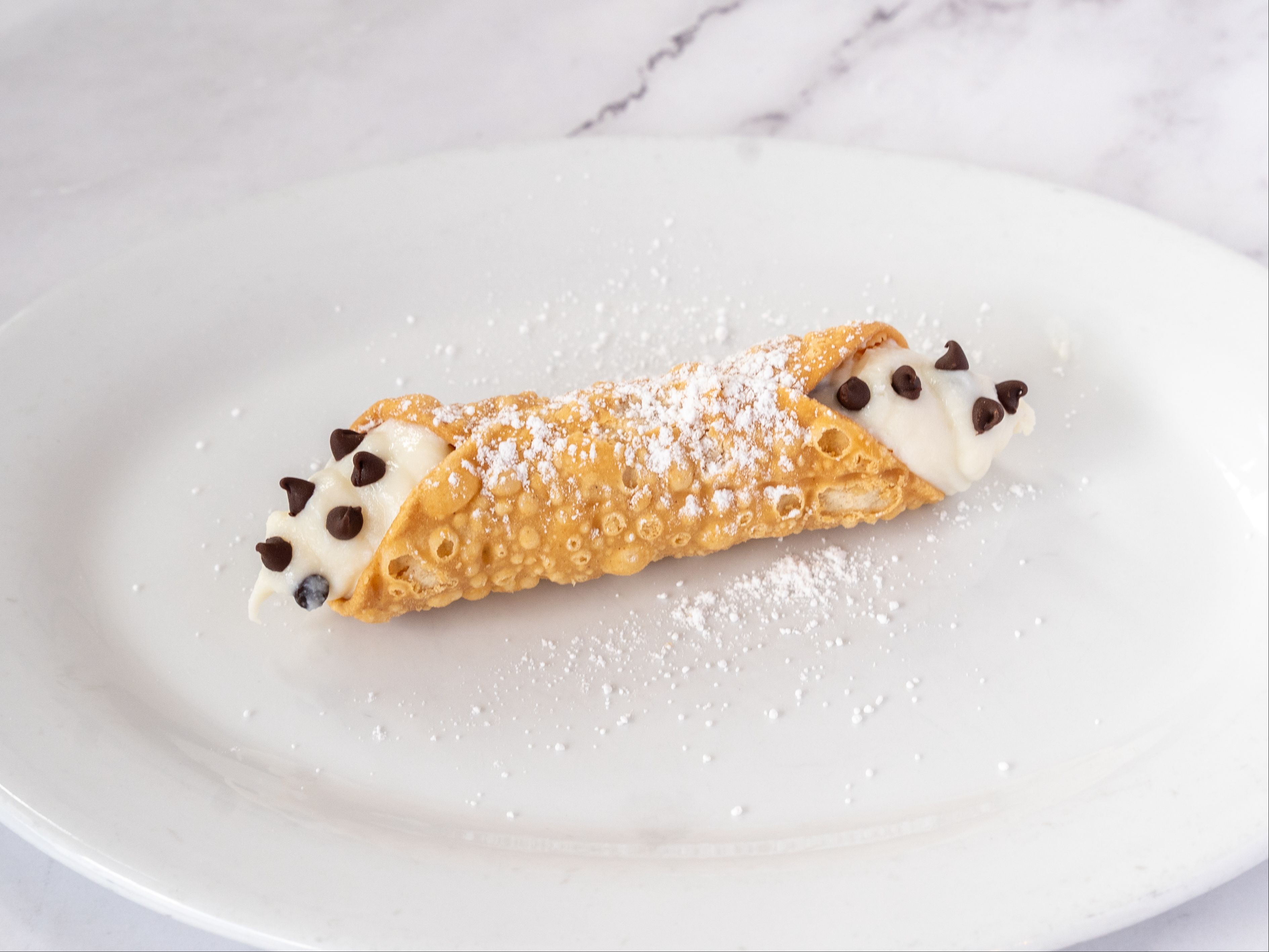 Cannoli.