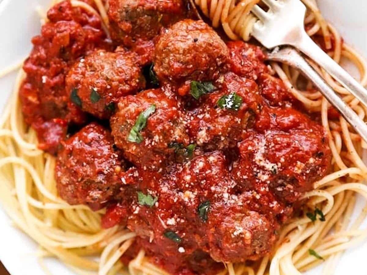 Spaghetti & Meatballs.