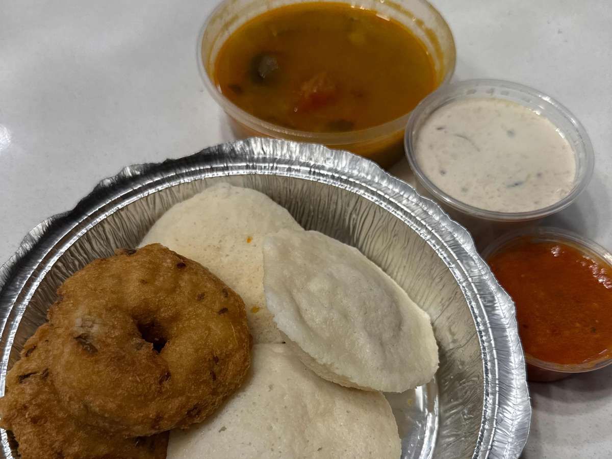 Idly Vada Combo.
