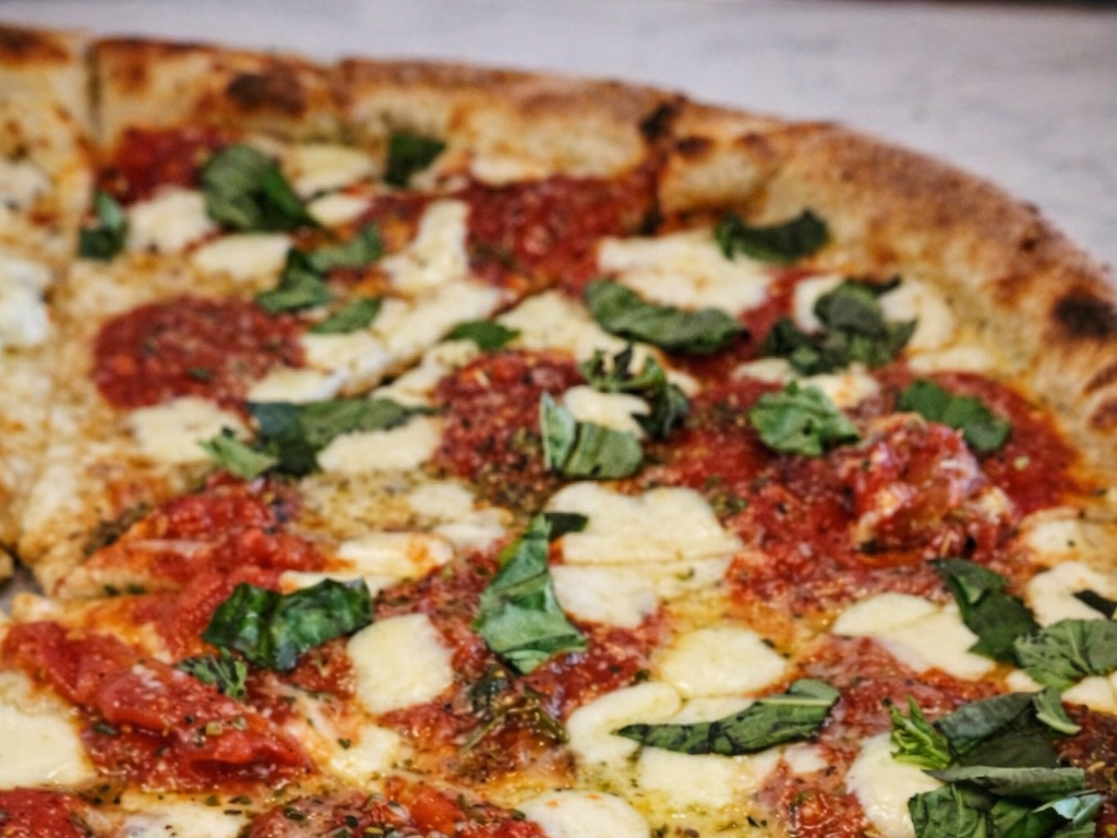 Margherita Pie (Large).