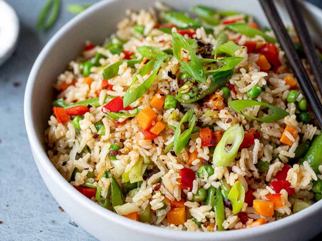 Veggie Fried Rice / Cơm chiên rau / 蔬菜炒饭.