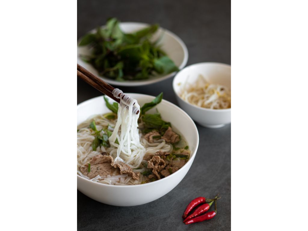 18. Phở Bánh / Noodles Only.