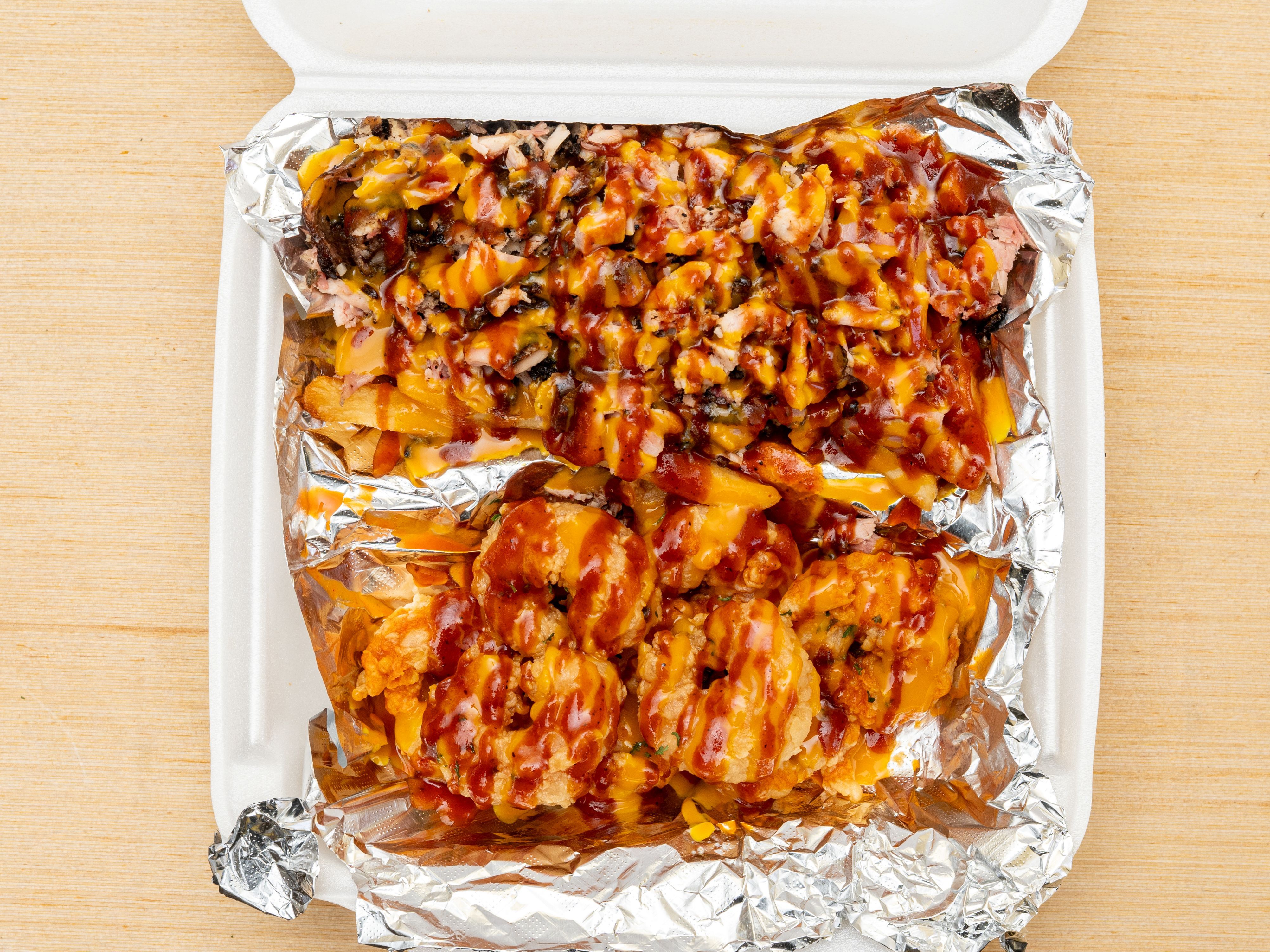 8Pc Shrimp and Jerk Fries (combo all in one plate)