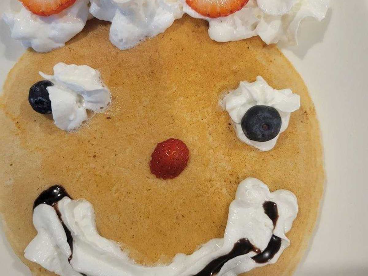 Kids Smiley Face Pancake