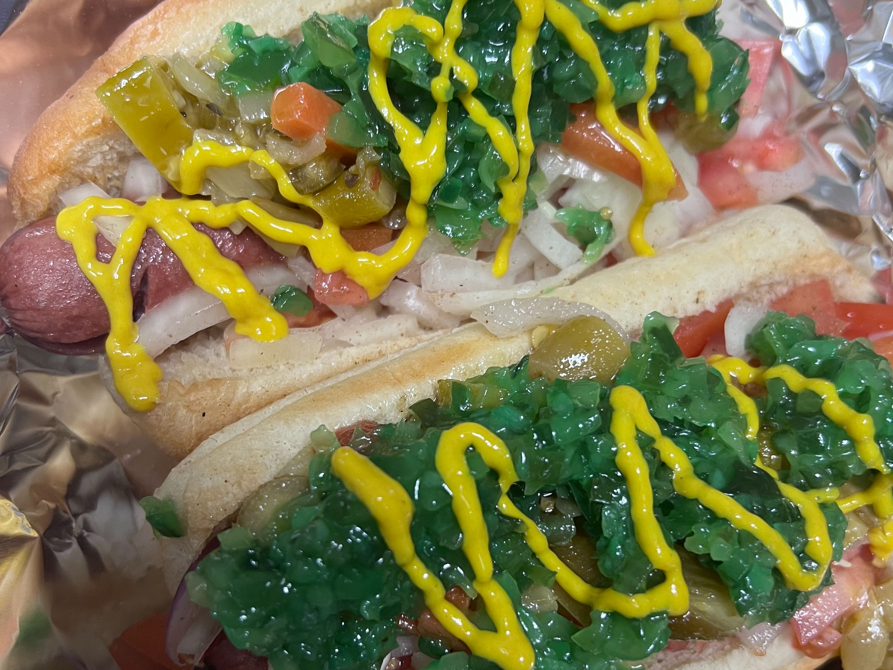 Two Hot Dog.