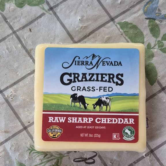 Raw Milk Sharp Cheddar Cheese 8 Oz