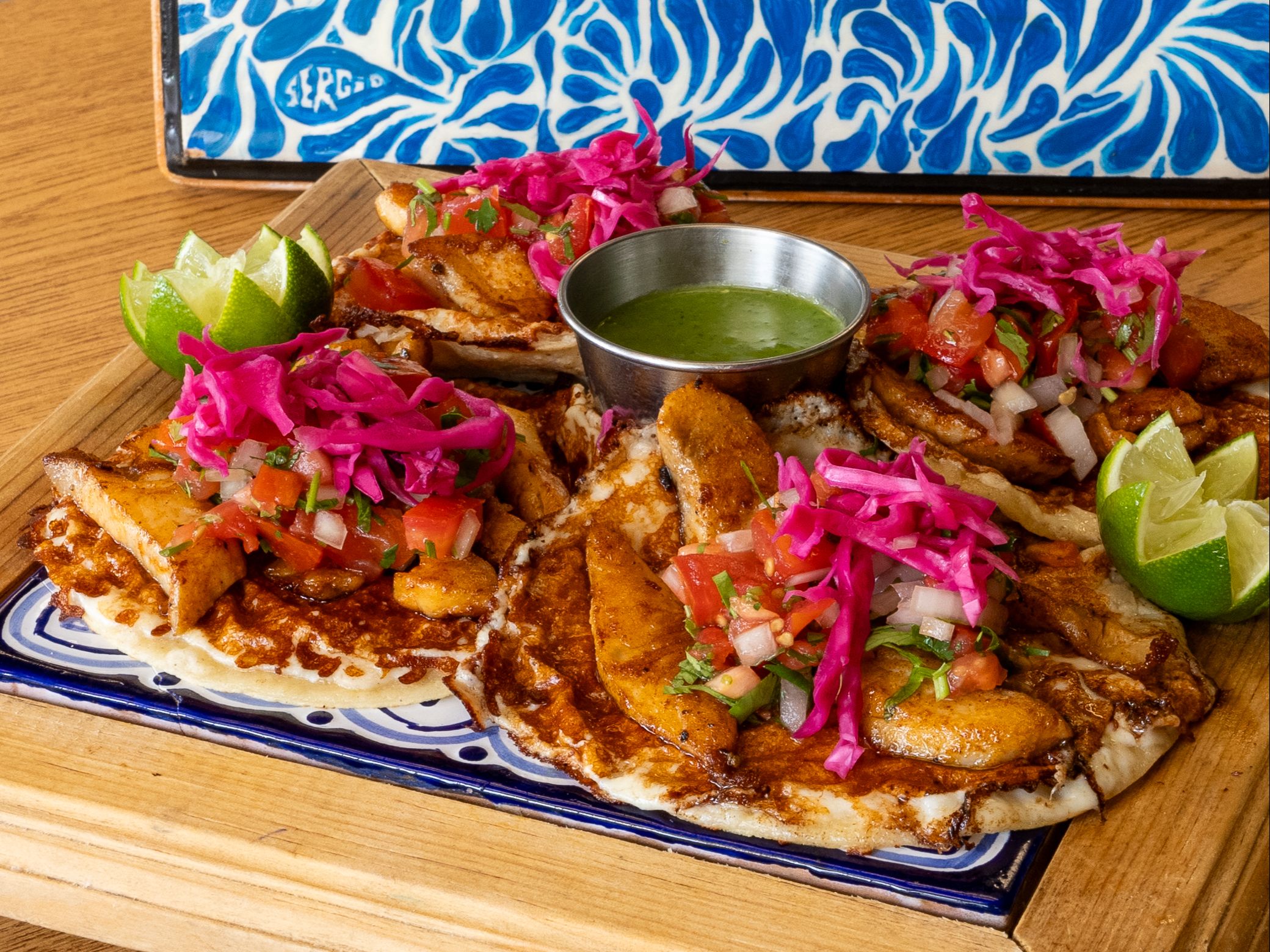 Fish Tacos al Queso.
