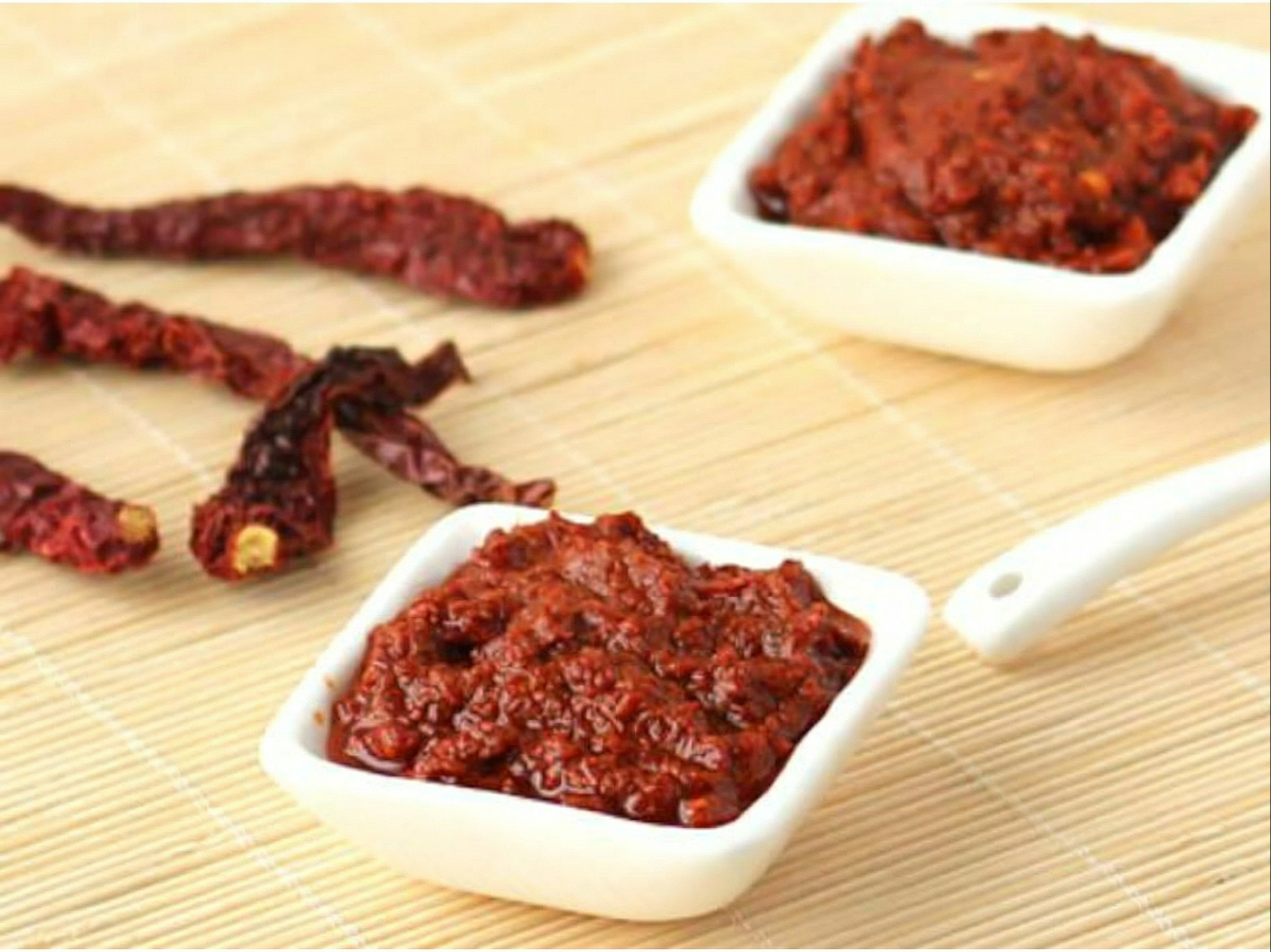 Hot Chili Chutney.