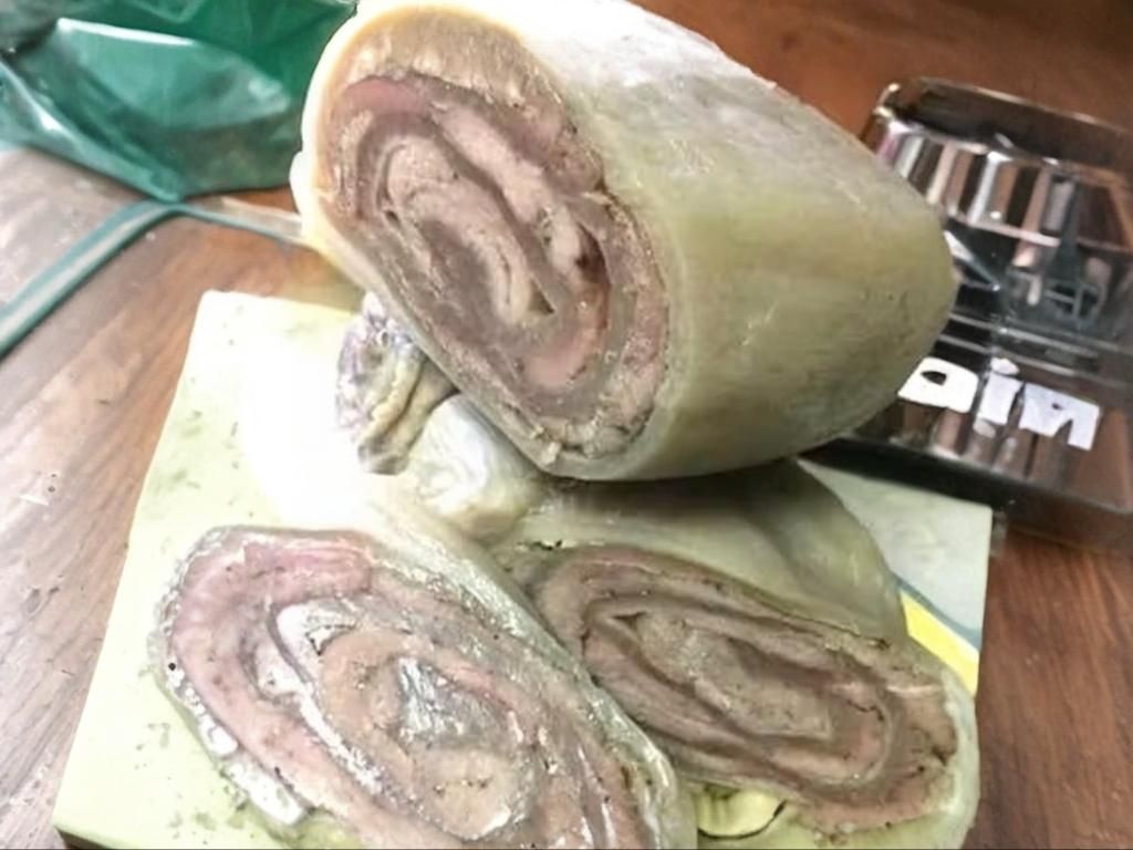 WAWA ENTERA ENRROLLADO.