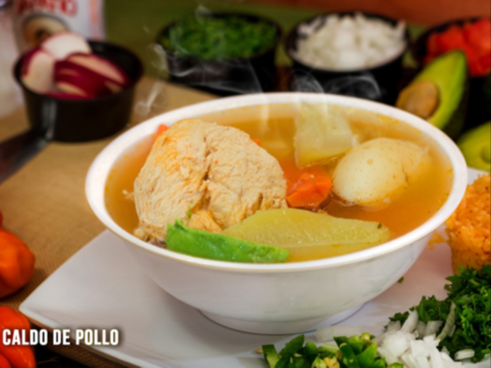 CALDO DE POLLO