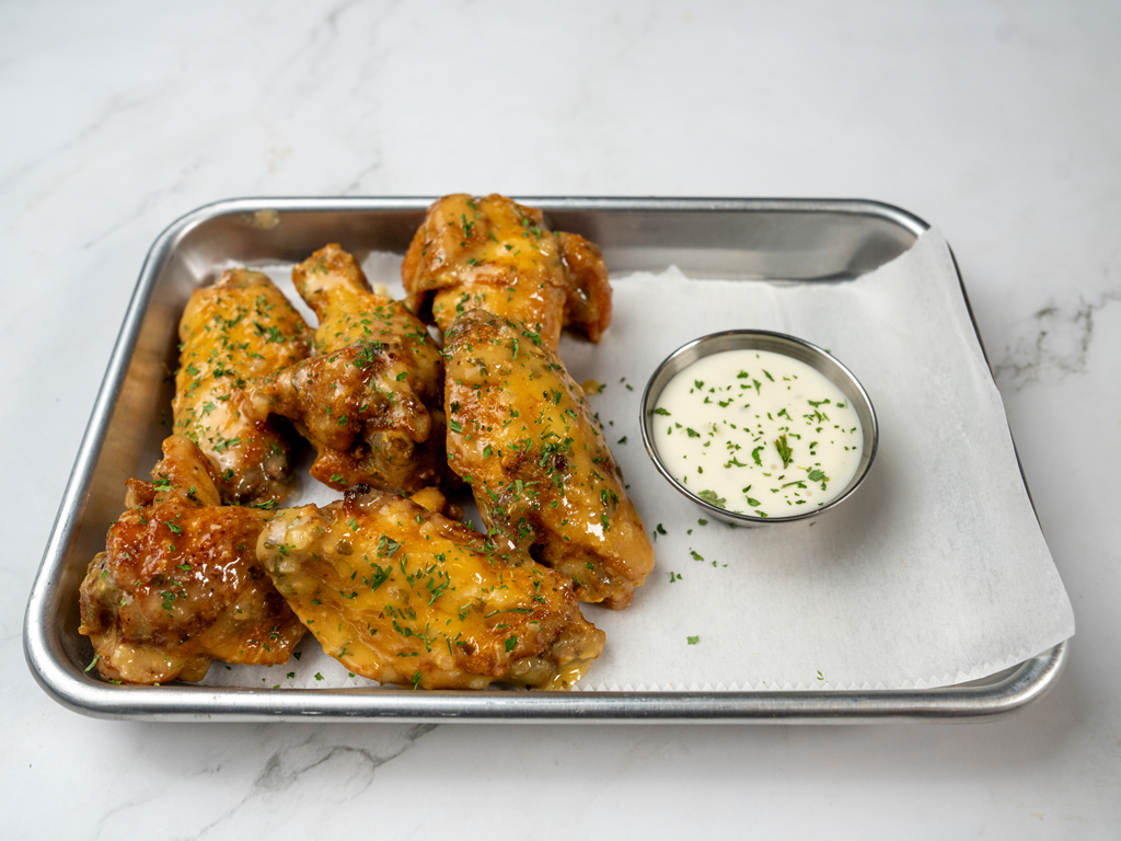 Bone-In Traditional Wings/Halal Wings.