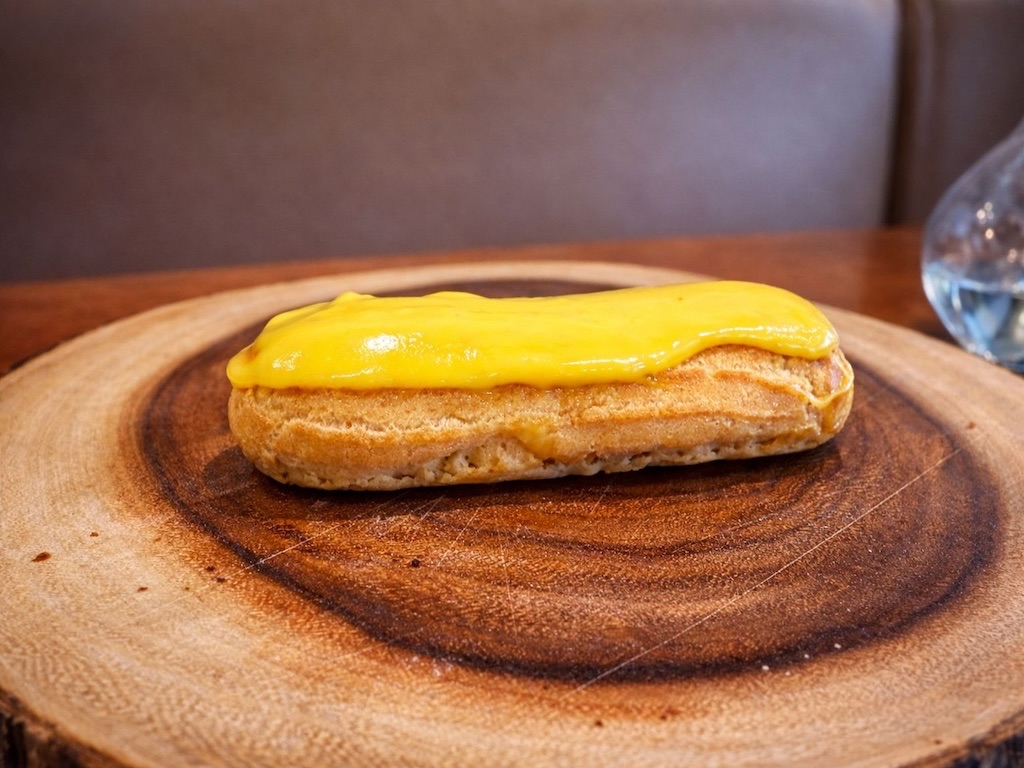 Eclair - Mango Passion Fruit.