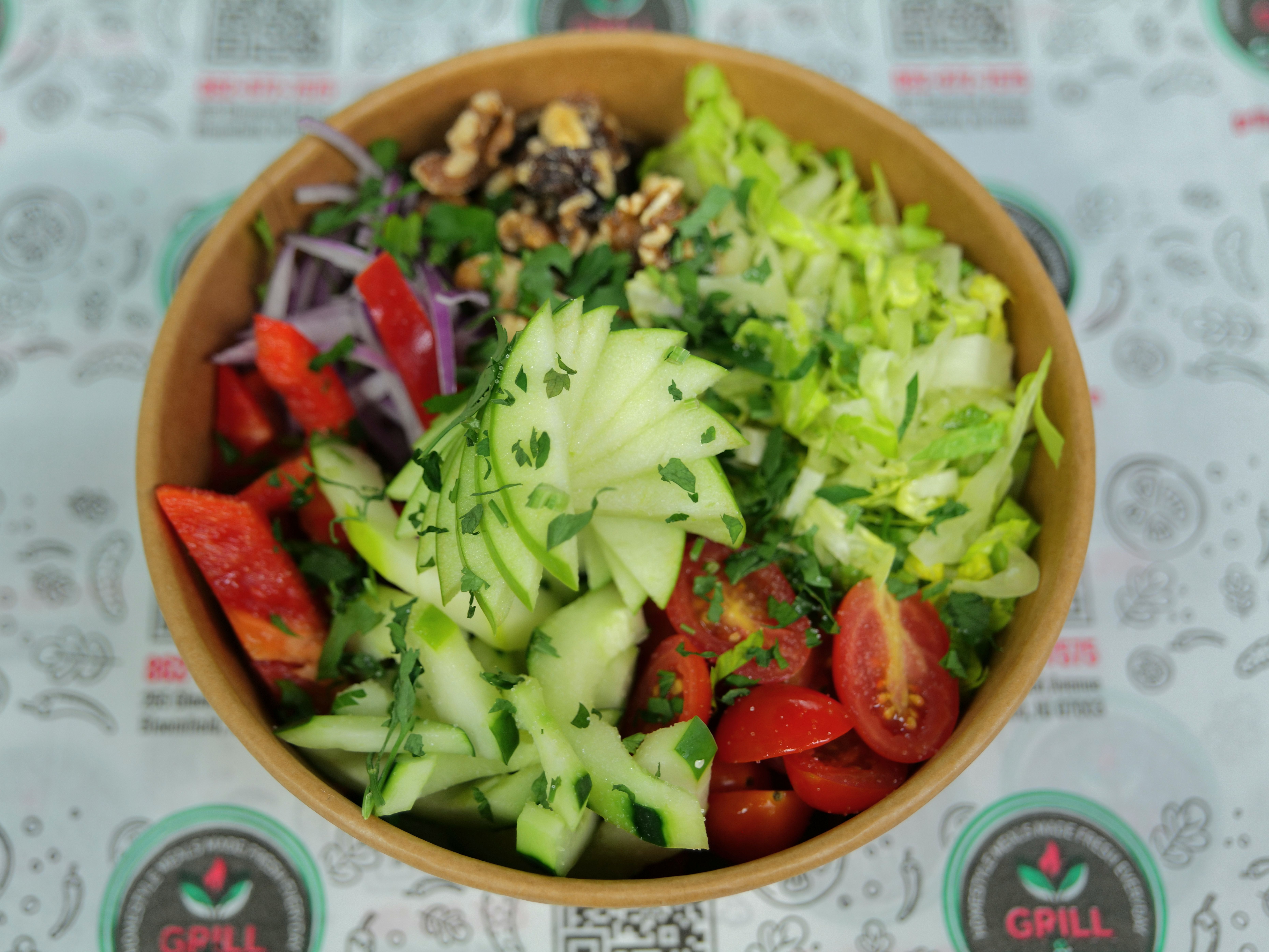 Grill & Greens Salad - Catering(Serve 5-7).