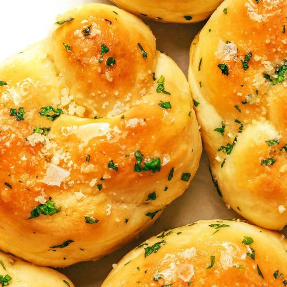 6 Garlic Rolls