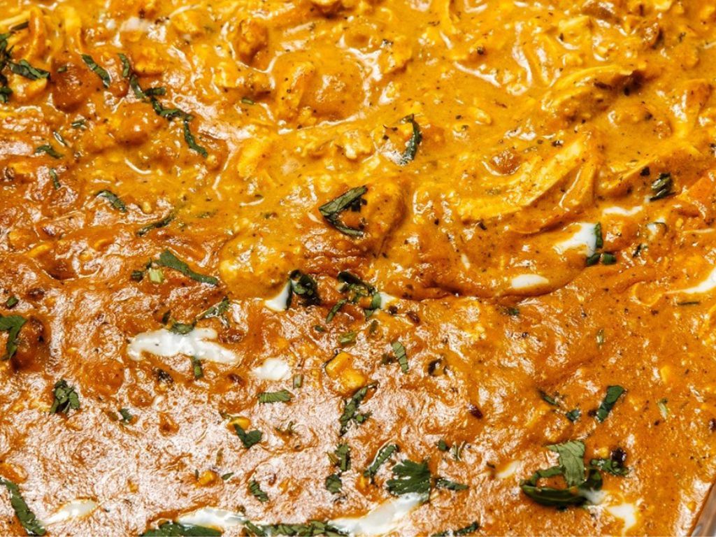 Shahi Paneer  (Small  Tray- Serves 10-12 People)
